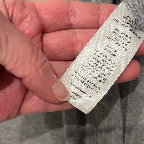 Life is good Spread good Vibes split sides long sleeve shirt Women size Small - Picture 5 of 9